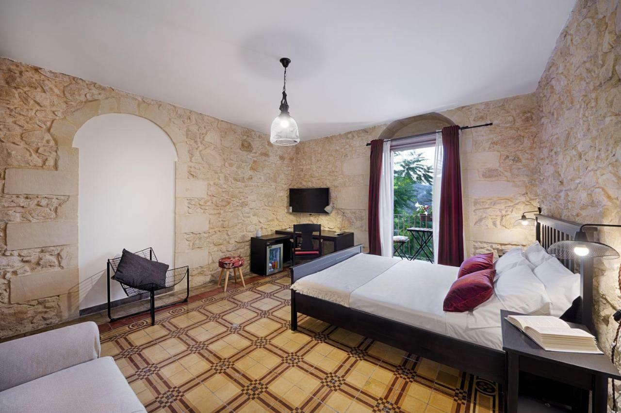 Centosedici Rooms Ragusa Kültér fotó